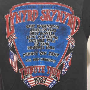 T-shirt vintage anni 80 Lynyrd Skynyrd Tribute Tour 1987 concerto 10 anni dopo M - Foto 1 di 20