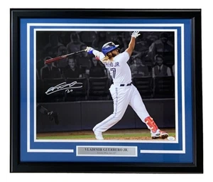 Vladimir Guerrero Jr. Signed Framed 16x20 Toronto Blue Jays Spotlight Photo JSA - Picture 1 of 2