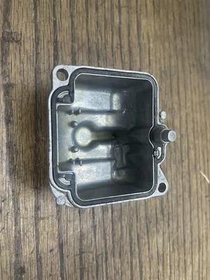 Carburador interior derecho Suzuki GSXR1100 Mikuni Nº 3 Foto 1 de 2