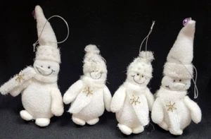Juego de 4 cuentas de tela blanca muñeco de nieve adornos navideños decoraciones - Imagen 1 de 6