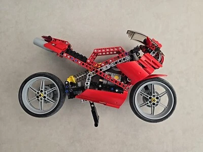 LEGO TECHNIC 8420 Street Bike Motorcycle Motorbike - Complete NO Box,Instruction - Image 1 of 4