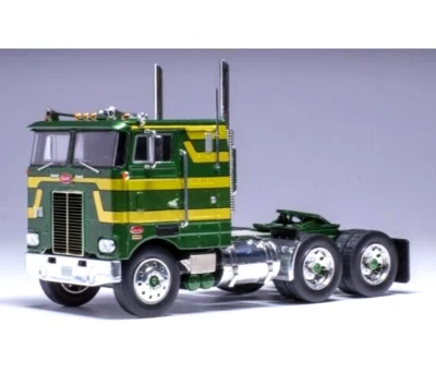 IXO 1/43 DIECAST 1979 PETERBILT 352 PACEMAKER TRUCK/CAB/TRACTOR GREEN/GOLD TR184 - Image 1 of 4