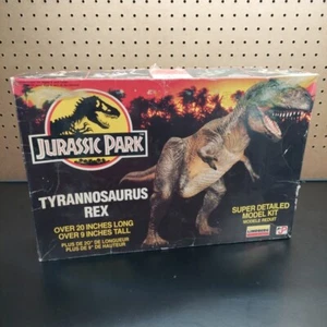 Jurassic Park T-Rex Model Kit Lindberg 1992 INCOMPLETE - Picture 1 of 5