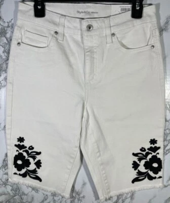 Style & Co. Womens Sz 6 black Embroidered Floral  on White Bermuda Shorts Cotton - Image 1 of 4