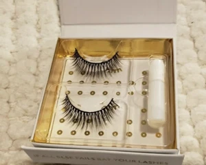 Pestañas de seda 3D Battington Monroe con pestañas de pegamento FabFitFun nuevas en caja - Imagen 1 de 3