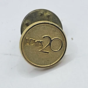 LEXIS20 Lexis 20 Solapa Sombrero Prendedor Tono Dorado 1/4” Redondo Hecho en EE. UU. MUY RARO - Imagen 1 de 6