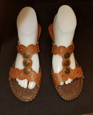 NUEVO SIN CAJA W's US10/41/8 Tsonga MARRÓN CORREA EN T SANDALIAS DE TACÓN 2.5" COSIDAS A MANO  Foto 1 de 4