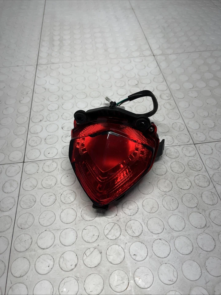 2015 HONDA CB500F REAR TAIL LIGHT TAILLIGHT BULB AND HOUSING OEM - Image 1 of 4