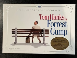 Forrest Gump 15th Anniversary 2-Disc Blu-ray Chocolate Box Set w/Book LIKE NEW - Picture 1 of 10