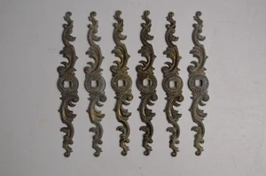 Lotto 6 pomelli filigrana vintage ferramenta mobili piastra ottone #3875 da collezione - Foto 1 di 14