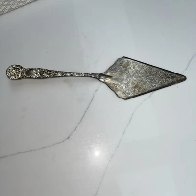 Ornate Vintage silver plated cake/pie server, made in Italy - Image 1 of 4