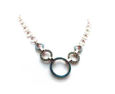 Collar Mariana Cadena Redonda Cuentas Azules y Verdes Cristales Swarovski Congo A... Foto 1 de 3