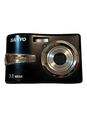 Sanyo Digital Camera VPC-S750 Black 7.1 Mega Not Tested - Image 1 of 4