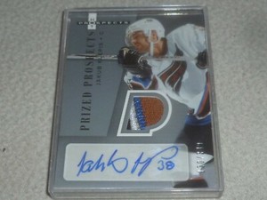 2005-06 HOCKEY CARD ROOKIE FLEER HOT PRIZED PROSPECTS JERSEY JAKUB KLEPIS 349