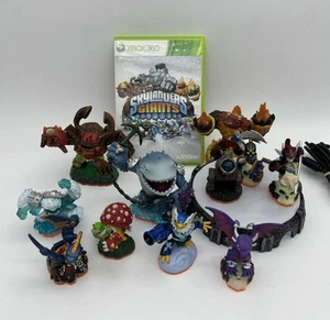 Skylanders Giants Xbox 360 Bundle With Portal, Game, & 11 Figures! Tested! - Picture 1 of 2