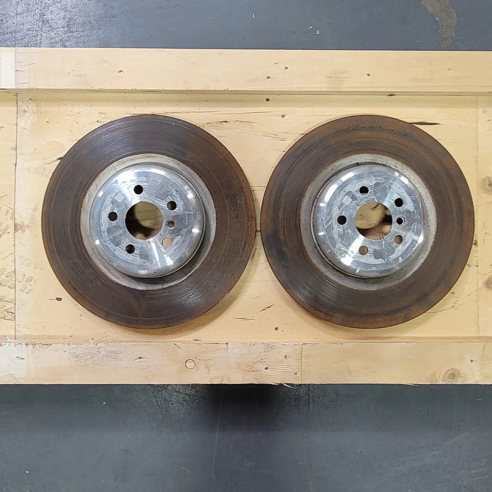 Juego de rotor de freno delantero izquierdo y derecho BMW M850i G16 2015-2024 OEM 6871258 Foto 1 de 4