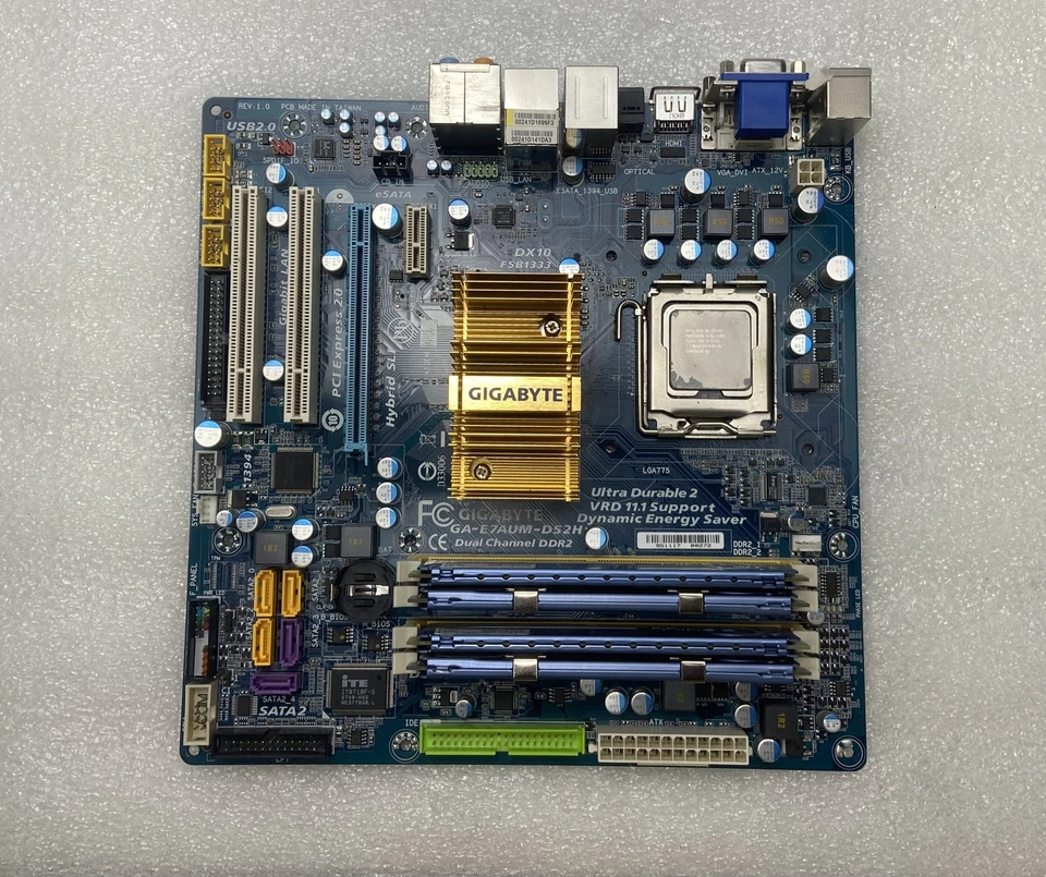 GIGABYTE GA-E7AUM-DS2H Pentium Dual-Core E5400 2,7 GHz 8 GB de RAM Foto 1 de 4