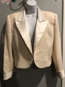 nolan miller cropped suit blazer size 10 ivory  color Sequin Neck