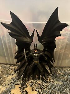 Legends of the Dark Night Detective Batman Figure 1998 Loose Complete