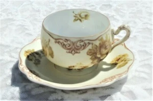 Oh so Vintage!! Hermann Ohme SILESIA Germany "Old Ivory" Roses TEACUP & SAUCER - Picture 1 of 6