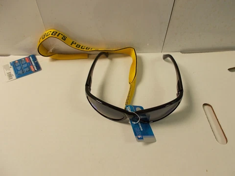 Indiana Pacers Sunglasses with holder strap   NB71 Cover