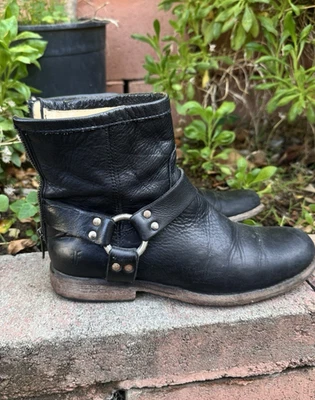 Frye Phillip  HarnessBoots Black Leather Motorcycle  Zipper  Women’s  8B “note" - Image 1 of 4