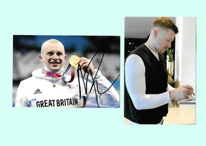 Adam Peaty GBR 3xGold Olympia 2016/20 persönlich ges Foto 10x15 orig Autogramm - Picture 1 of 1