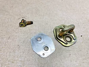 1995 96 97 98 99 NISSAN SENTRA DOOR LATCH STRIKER PLATE - Picture 1 of 1