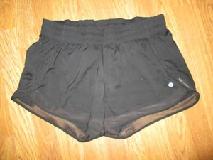 Women ATHLETA athletic shorts with built in liner sz M md Med - Picture 1 of 1