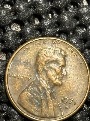 Die Clash 1971 D Lincoln Penny Coin with Doubling - Image 1 of 2