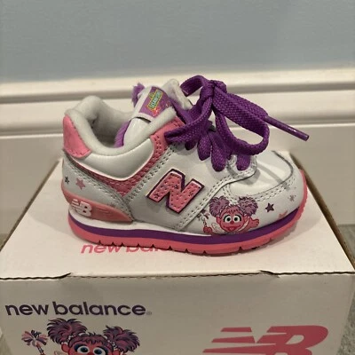New Balance 574 Abby Cadabby talla 4 Baby X SESAME STREET RARO DS BLANCO ROSA 990 Foto 1 de 4