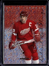 1995 Leaf Limited Steve Yzerman #105