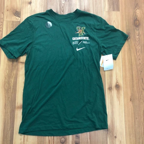NWT Nike Green Vermont Catamounts Graphics Dri-Fit T-shirt Regular Adult Size S Cover