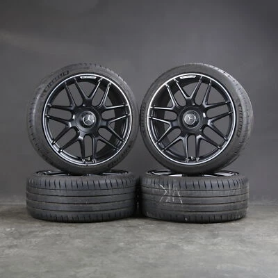 19 Zoll Sommerräder original AMG A45 S W177 CLA 45 AMG A1774012500 Felgen - Bild 1 von 4