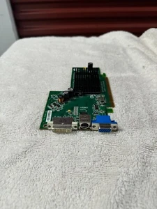 ATI Radeon X300 SE 128 MB DDR PCI Express x16 Desktop Video Card - NO BRACKET!!! - Picture 1 of 1