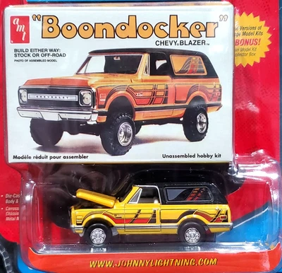 Chevy Blazer Johnny Lightning Chase 69 1969 White Lightning coche clásico de plástico Foto 1 de 4