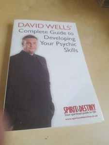 David Wells' Complete Guide To Developing Your Psychic Skills by David Wells... - Foto 1 di 1
