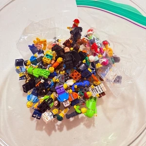 Konvolut verschiedene Leggo Personen und Figuren - Bild 1 von 4