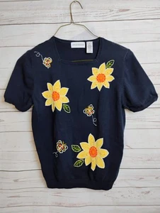 Vintage Alfred Dunner Women's M Blue Knit Short Sleeve Embroidered Beads Top - Picture 1 of 11