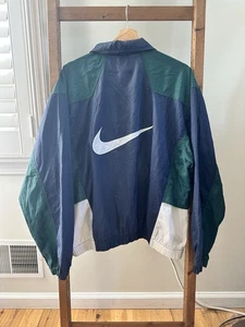 Cortavientos Nike Años 80 90 Logotipo NIKE Trasero ENORME SWOOSH Para Hombre Talla Mediana De Colección - Imagen 1 de 7