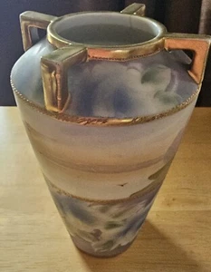 Nippon hand painted Vase. Great Condition - Picture 1 of 4