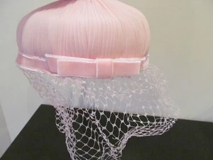 VTG Women's Pillbox Hat Sheer Pinch Pleat Pink Netting w/ Velvet Bow Trim - Picture 1 of 7