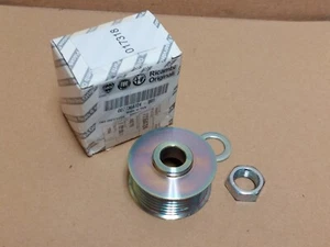 Fiat 500 Grande Punto Alternator End Pulley 2005-2008 77364724 Genuine NEW - Picture 1 of 7