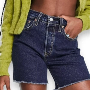 Pantaloncini Levi's 501 Mid-Thigh Denim taglia 24 - Foto 1 di 12
