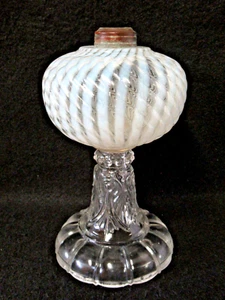 ANTIQUE NO. 1 SHELDON SWIRL OPALESCENT OIL LAMP - Picture 1 of 8