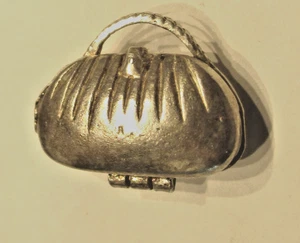STERLING SILVER VINTAGE BRACELET CHARM LARGE HANDBAG OPENS REVEALS CONTENTS - Picture 1 of 2