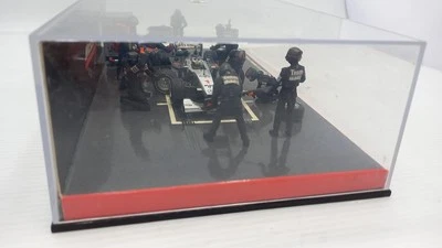 MIN343100045 Minichamps diorama pitstop McLaren MP4-14 Hakkinen 1999 1/43 - Immagine 1 di 4