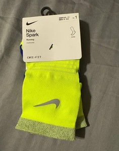 Neu mit Etikett Nike Spark Running gepolsterte Söckchen gelb Dri-Fit Herren 8-9,5 Wmn 9,5-11 - Bild 1 von 2