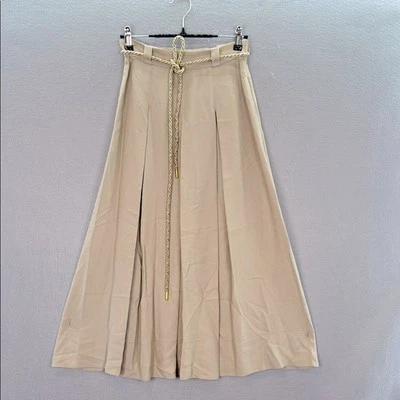 Falda midi plisada Tara Jarmon para mujer color tostado/arena línea A dorada Foto 1 de 4