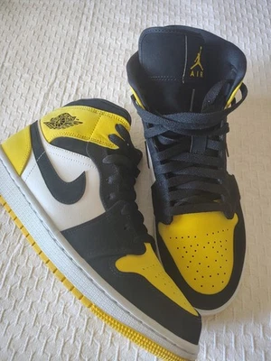Nike Hombre Air Jordan 1 Mid SE Zapatillas Altas Gamuza, Negro y Amarillo, 11... Foto 1 de 4